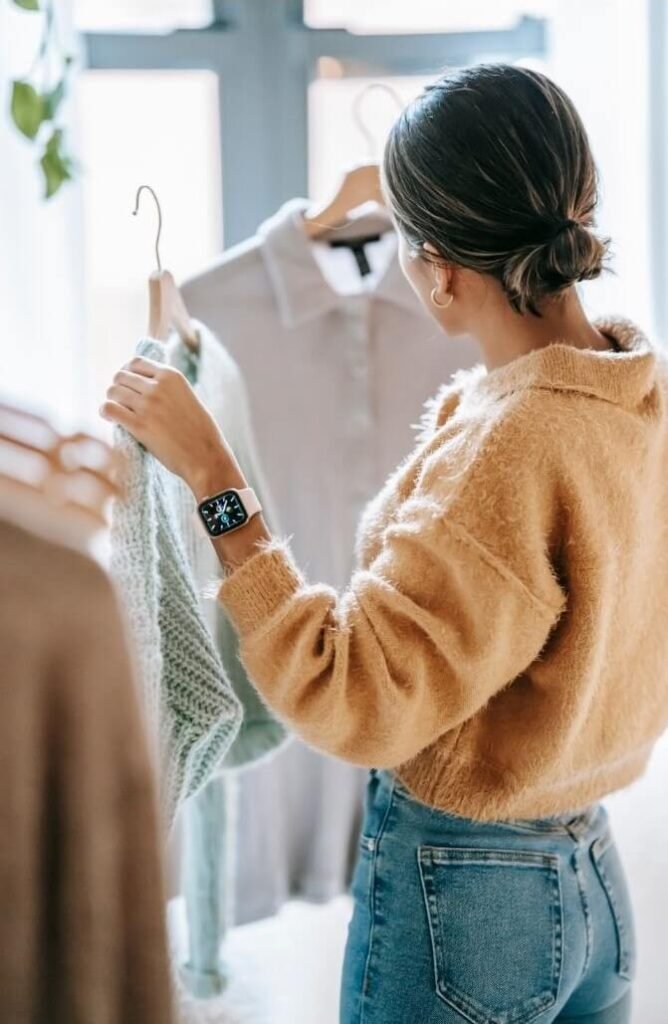 Layer a Cropped Sweater for Fall
https://outfitonpoint.com/how-to-layer-a-cropped-sweater-for-fall-without-looking-bulky/