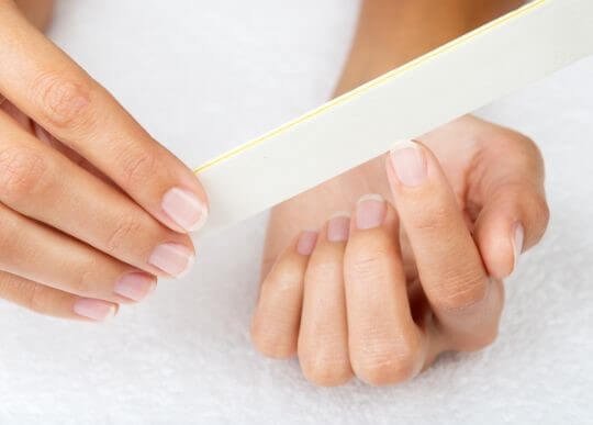 https://outfitonpoint.com/the-prettiest-clean-girl-nails-youll-want-on-repeat/