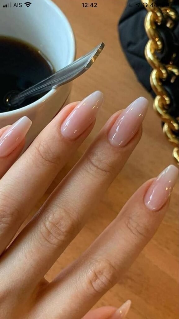 Simple Clean Girl Nails
https://outfitonpoint.com/the-prettiest-clean-girl-nails-youll-want-on-repeat/