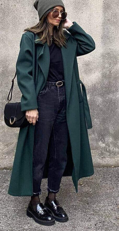 Petite Winter Outfit
https://outfitonpoint.com/stylish-and-cozy-petite-winter-outfit-ideas/