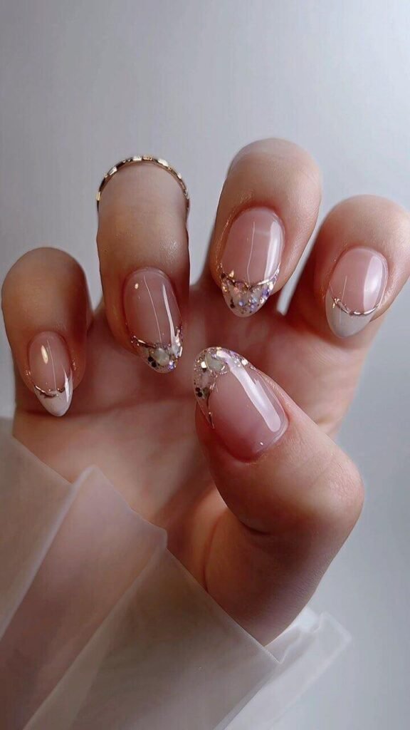 Classy Winter Nails
https://outfitonpoint.com/the-hottest-nail-looks-for-winter-2025/