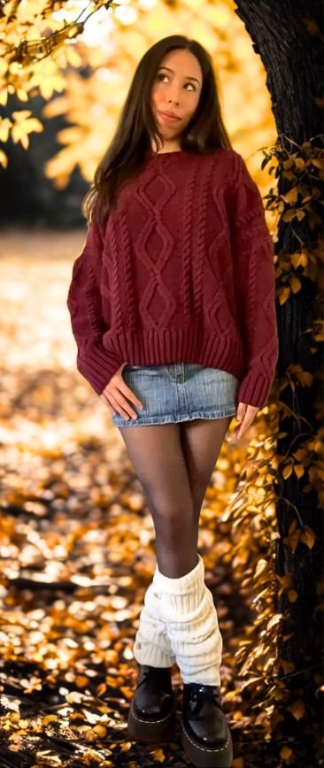 Fall Outfits 
https://outfitonpoint.com/casual-fall-outfit-ideas-for-a-cozy-cafe-day/