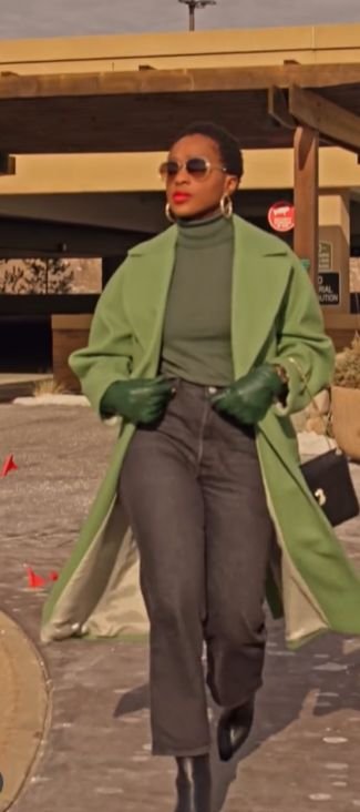 Chic Cold Weather Outfits  
https://outfitonpoint.com/chic-cold-weather-outfits-to-brave-harsh-winter-weather/