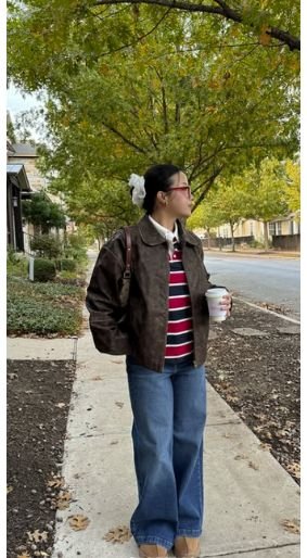 Fall Mall Outfit Ideas 
https://outfitonpoint.com/cute-mall-outfits-for-all-day-shopping-adventures/