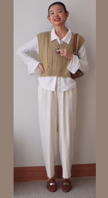 Knitted Vest Outfit 
https://outfitonpoint.com/chic-winter-vest-outfits-thatll-keep-you-stylish-all-season/