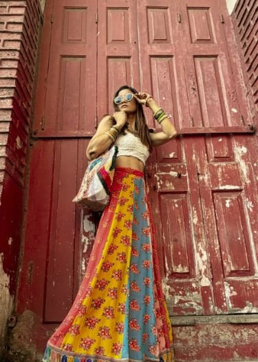 long skirt summer
https://outfitonpoint.com/effortlessly-chic-long-skirt-outfits-for-hot-summer-days/