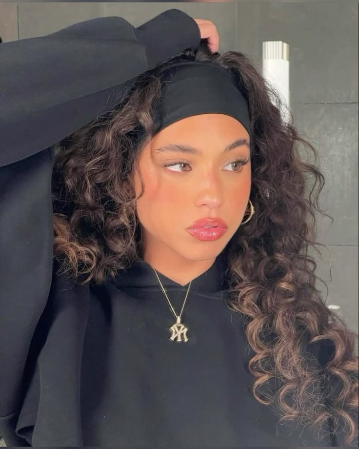 natural hair with headband 