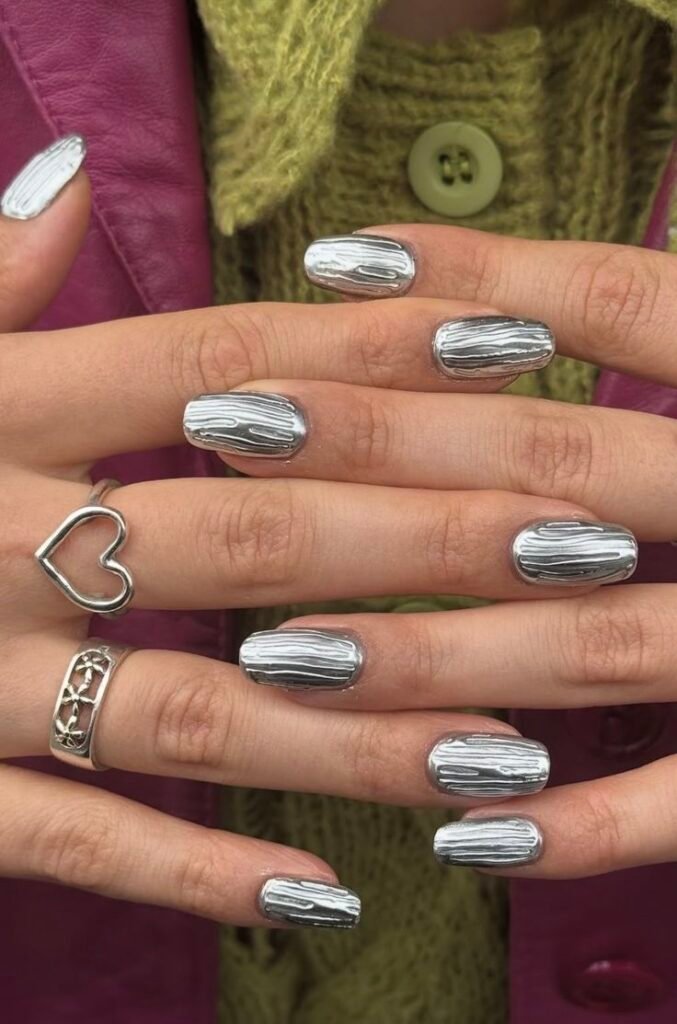 Short Metallic Silver Nails